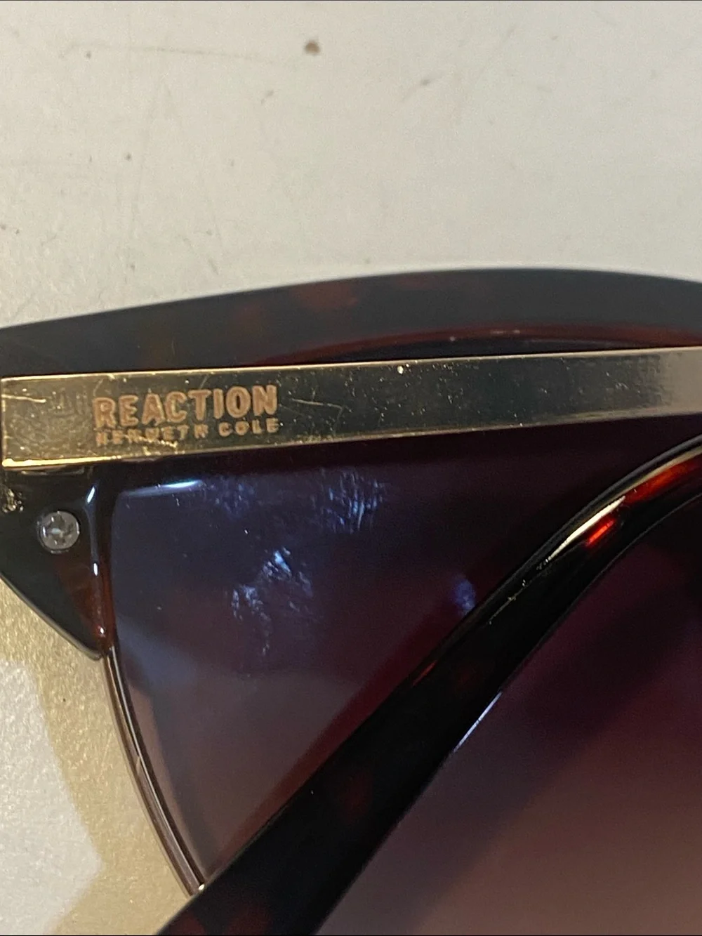 Reaction Kenneth ColeTortoiseshell Cat Eye Sunglasses  Brown Gradient Lenses